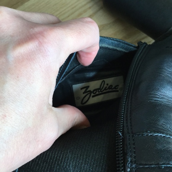 Vintage Zodiac Image Western tall heeled boots - Picture 5 of 14